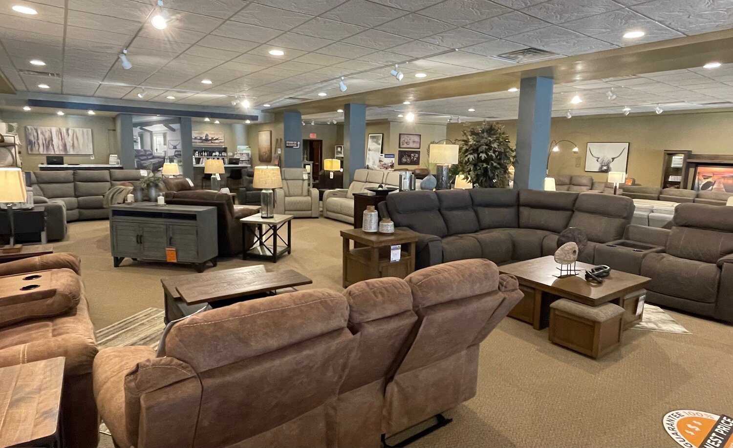 Careys Furniture In Cherokee Iowa