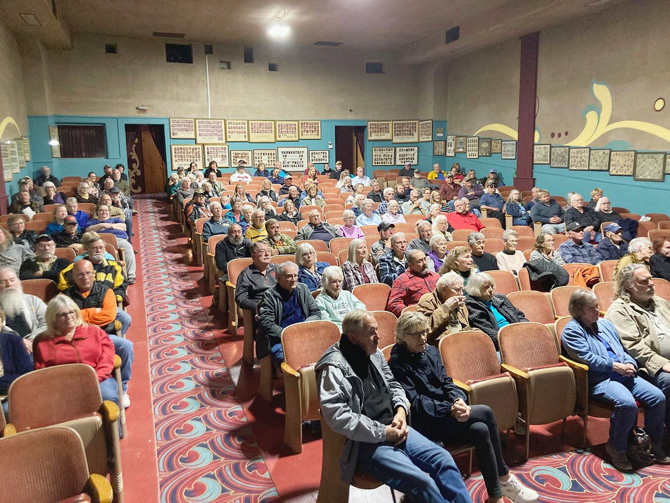 Slider’s stories entertain Sioux Rapids crowd