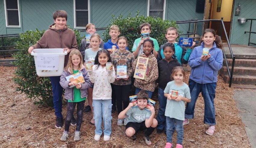 Back row: Justice Olim, Jackson McIntyre, Ford McIntyre, Motseh Panza, Vallen Olim, Michaelann Crosby
Center row: Regan McIntyre, Jordan Hersey, Vaneisha Spivey, Pippa Spivey
Front Row: McKinley McIntyre, Daniella Soto, Motseh Panza, Yophi Panza