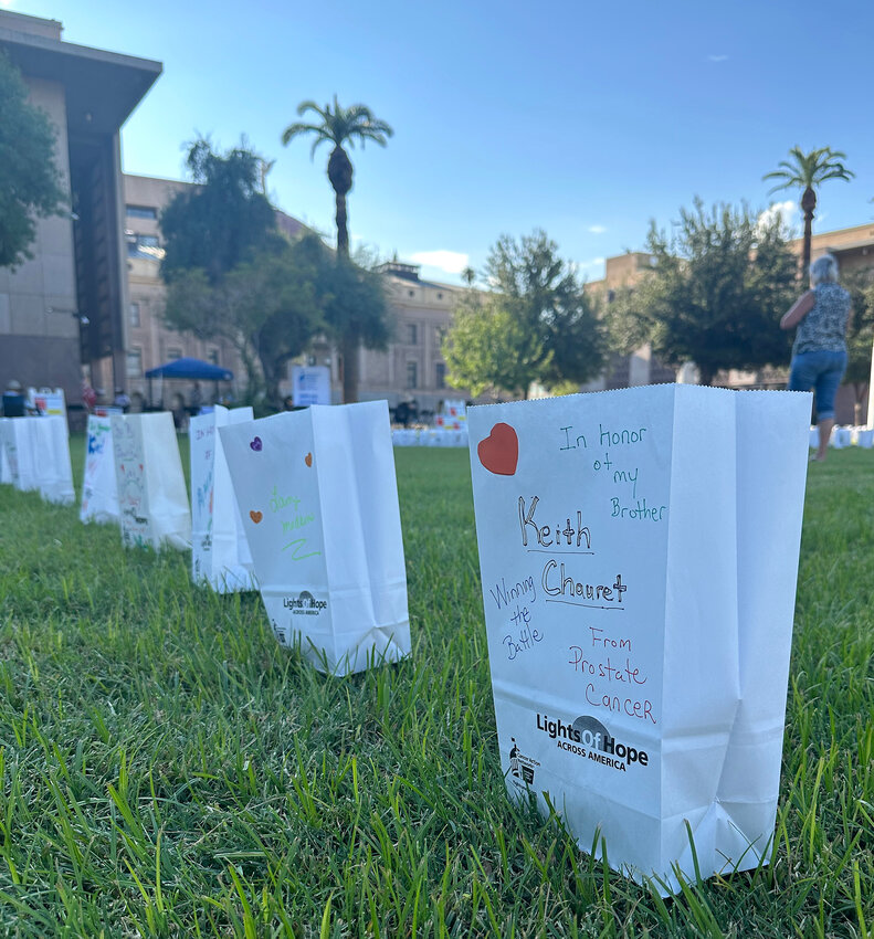 The display of hundreds of lit bags honored and remembered loved ones affected by cancer.