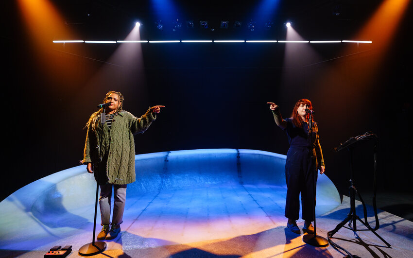 “It’s a brilliant collaboration between designer Emma and Lighting Designer Simon Wilkinson, realized by a highly skilled team of technicians,” Associate/Tour Director Eve Nicol said. (Photo courtesy of Steve Tanner)