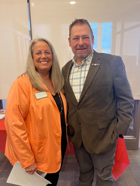 From left, Fountain Hills Town Council candidate Gayle Ashley andTown Councilman Allen Skillicorn attended the Republican Club meeting. (Submitted photo)
