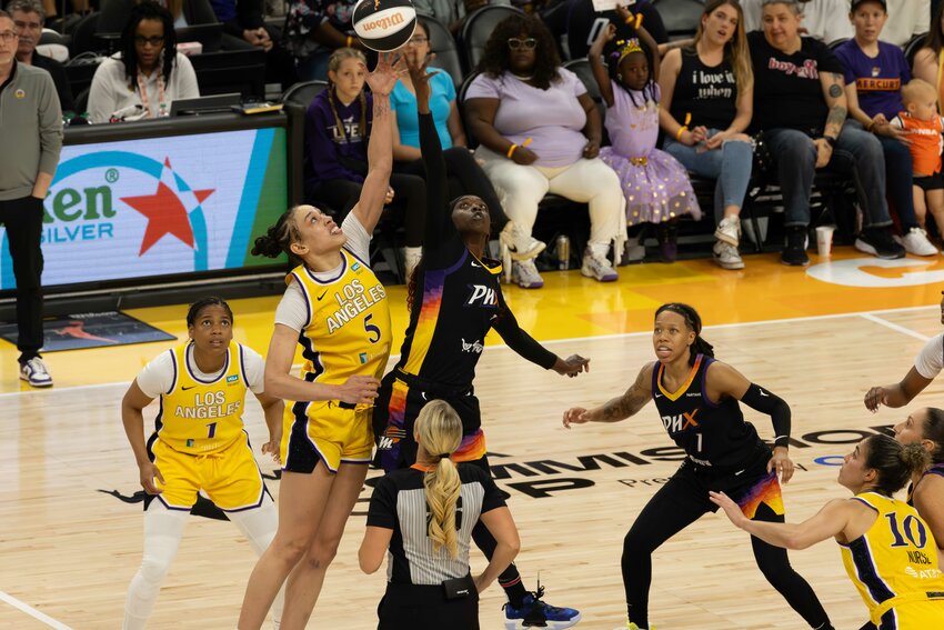 Phoenix Mercury guard Kahleah Copper’s, center right, is a popular option for sports bettors thanks to her standout performances on the court. (Photo by Shirell Washington/Cronkite News)