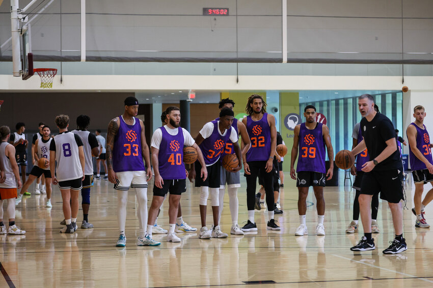 The Valley Suns’ first tryouts draws a crowd of G League hopefuls ahead of the 2024-25 season. (Photo by Spencer Barnes/Cronkite News)