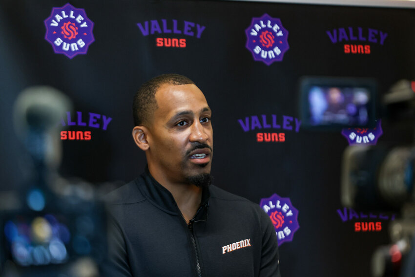 John Calipari and Bruce Pearl, along with other Power Four programs, attended AZ Compass Prep’s Pro Day for recruiting purposes, but it spoke volumes to the growing influence of prep schools on college recruiting and top high school prospects. (Photo by Spencer Barnes/Cronkite News)