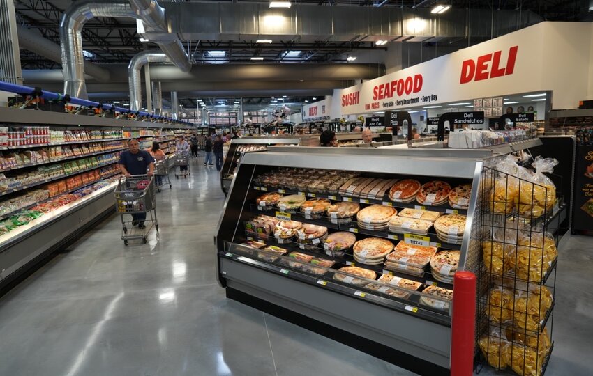 Goodyear announces employee-owned grocer WinCo opening late 2024 ...