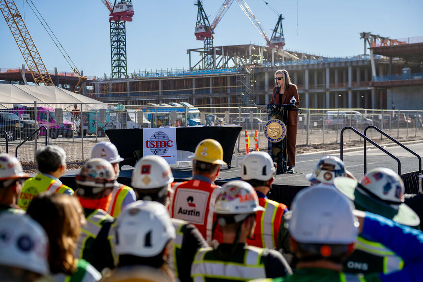 Arizona Gov. Katie Hobbs speaks to an audience of construction workers at the TSMC Phoenix construction site. (Courtesy TSMC)