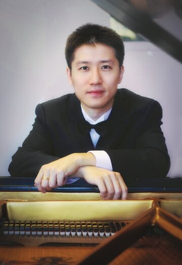 Piano soloist Qingqing Ye