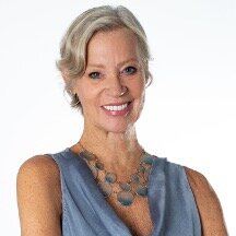Caren Peyton returns to Coldwell Banker Realty Phoenix/Paradise Valley office with 20 years of real estate experience.