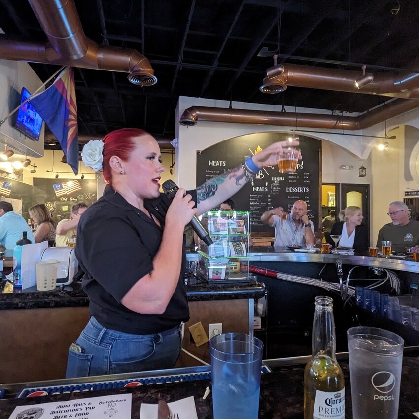 Certified Cicerone Rachel Benkowski addresses those in attendance at the first beer-pairing dinner at Batchelor&rsquo;s Pad BBQ