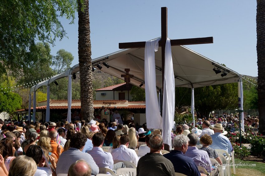 Franciscan Renewal Center holds mass outdoors in Palm Court for Easter.