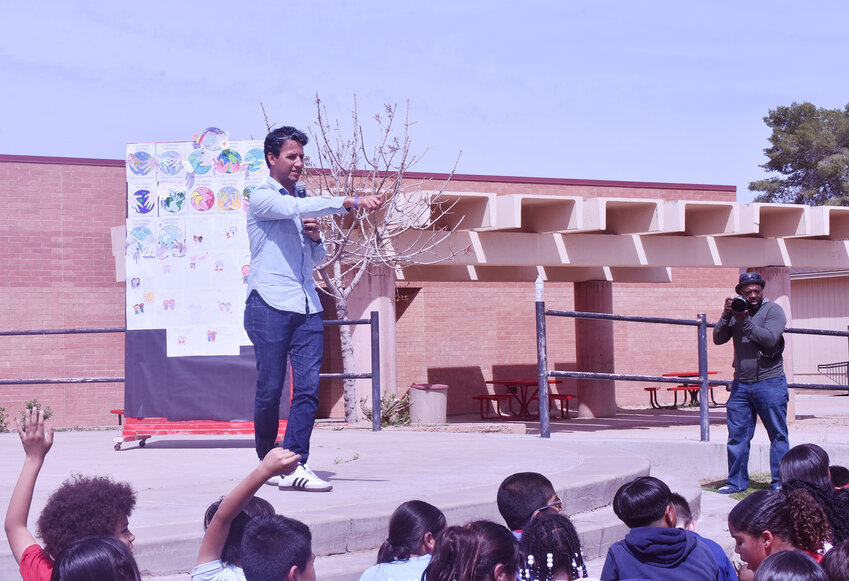 Andr&eacute;s Ch&aacute;vez, the grandson of C&eacute;sar Ch&aacute;vez and executive director of the National Ch&aacute;vez Center, was at Frye Elementary School in Chandler this week to as part of several days of events in the East Valley devoted to celebrating his late grandfather, who would have turned 97 on Sunday.