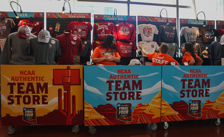 Team stores feature Men&rsquo;s Final Four merchandise can be found in various hotels in downtown Phoenix. (Photo by Spencer Barnes/Cronkite News)