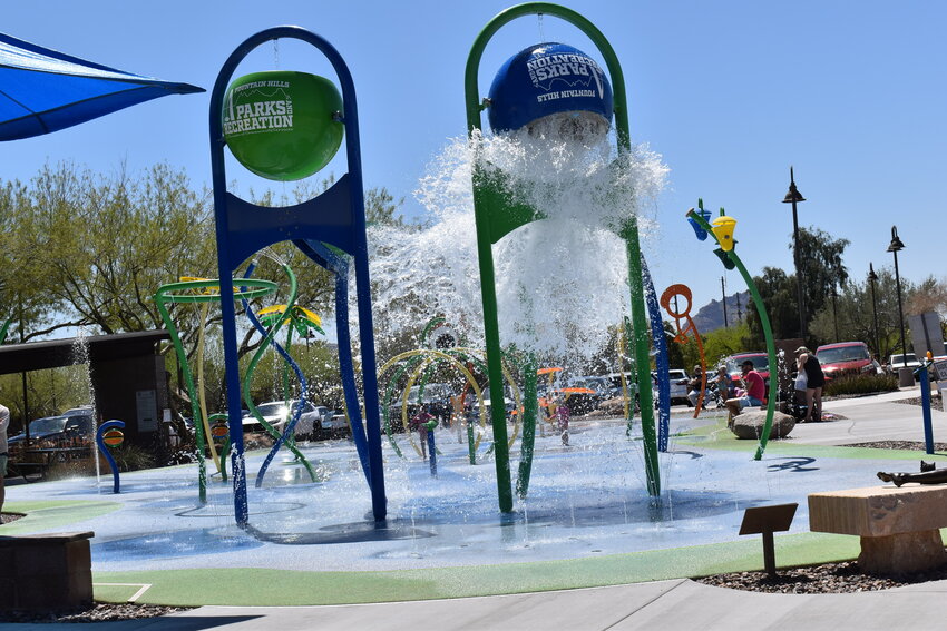 The Town of Fountain Hills has opened the Splash Pad for the season and with the temperatures forecast to reach into the 90s this week, this looks like a great way to cool off. The Rotary Centennial Splash Pad is open for water play daily between 9 a.m. and 9 p.m. through the summer months to late September.