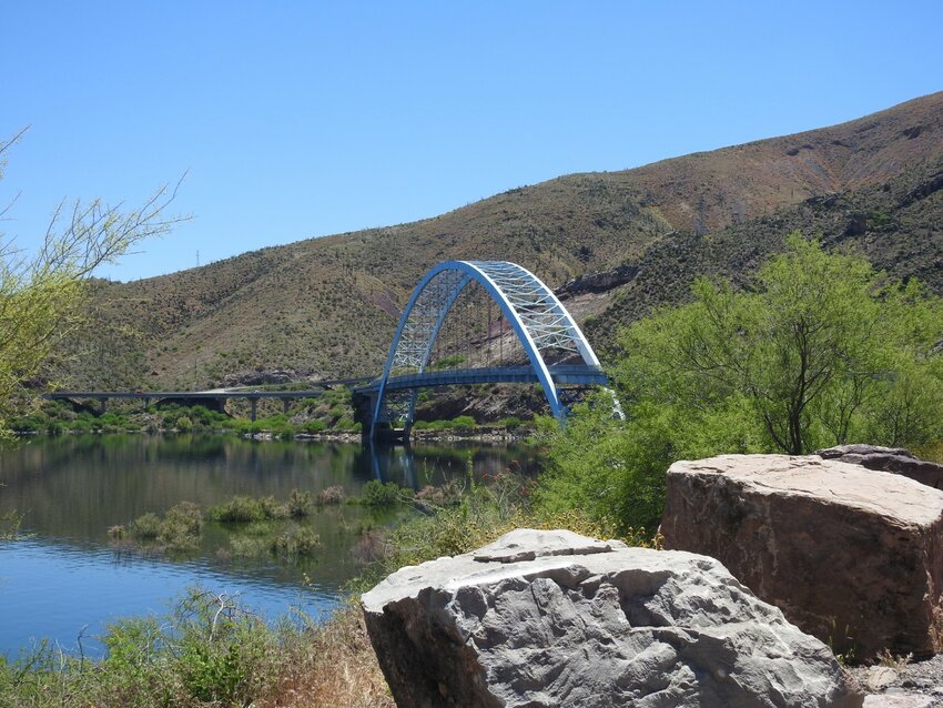 Roosevelt Lake Bridge