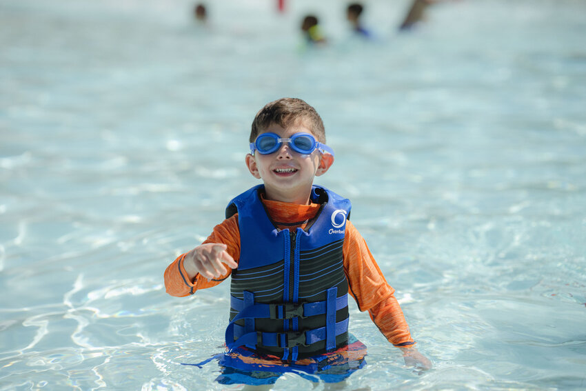 SRP&rsquo;s Verano Sano is offering free, fun and water safety-focused events at community pools throughout the Valley. The event will come to Peoria May 27.