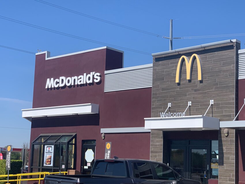 A McDonald&rsquo;s restaurant is shown at the northeast corner of 35th Avenue and Union Hills Drive in Phoenix. A new McDonald&rsquo;s planned for the southwest corner of North Valley Parkway and Sonoran Desert Drive will have a similar design style, according to plans submitted to the city of Phoenix. (Independent Newsmedia/Mark Carlisle)