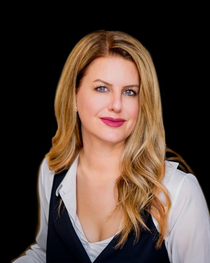 Lindsey Jordan, Sales Executive, Scottsdale Region.