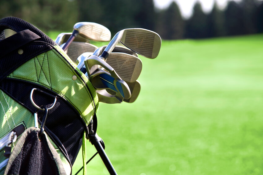 Scottsdale resident Bob Kurtz  is playing 100 holes of golf right-handed and 100 holes of golf left-handed to raise money for spouses and children of fallen or disabled military service members and first responders.