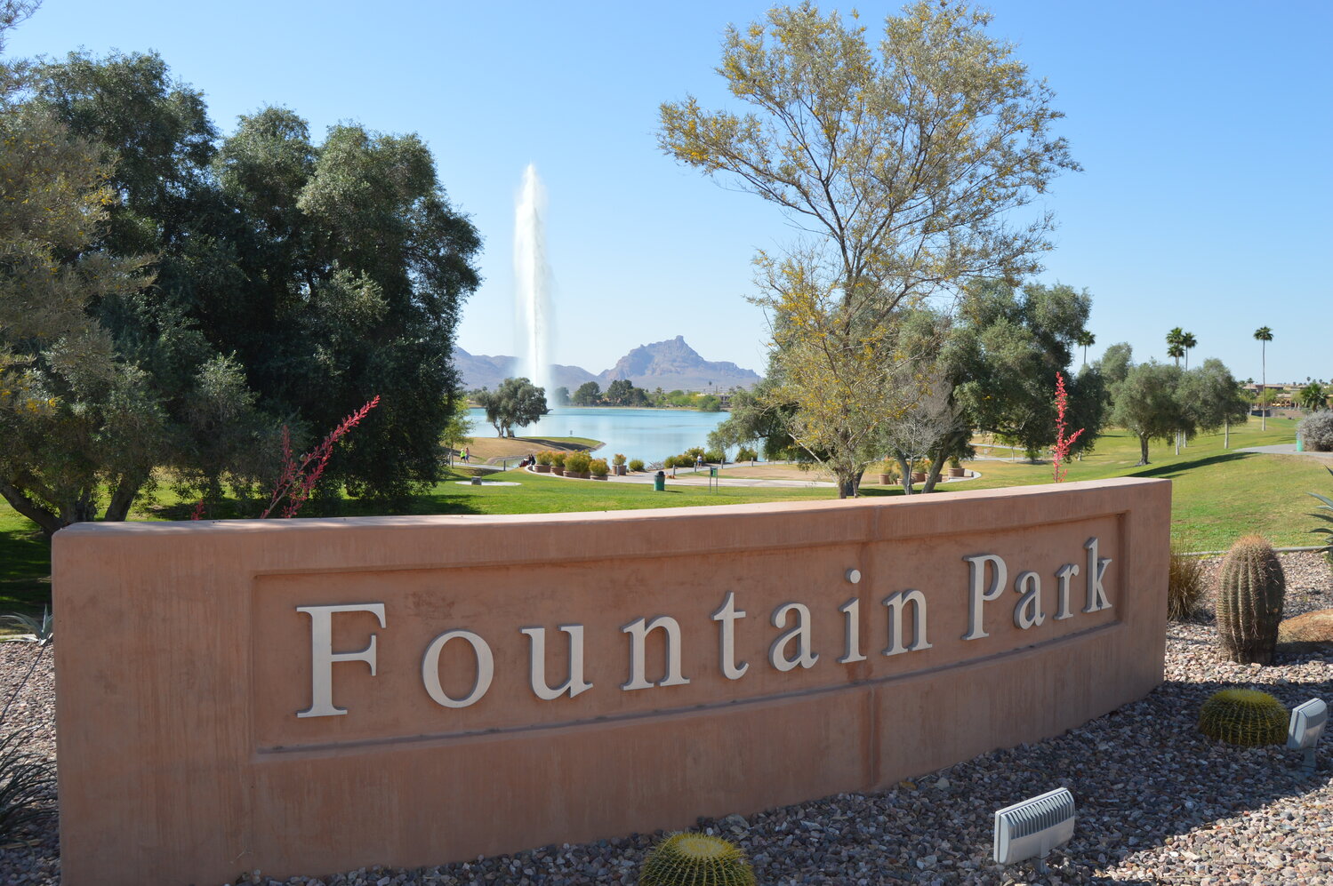 Fountain Park 2.jpg