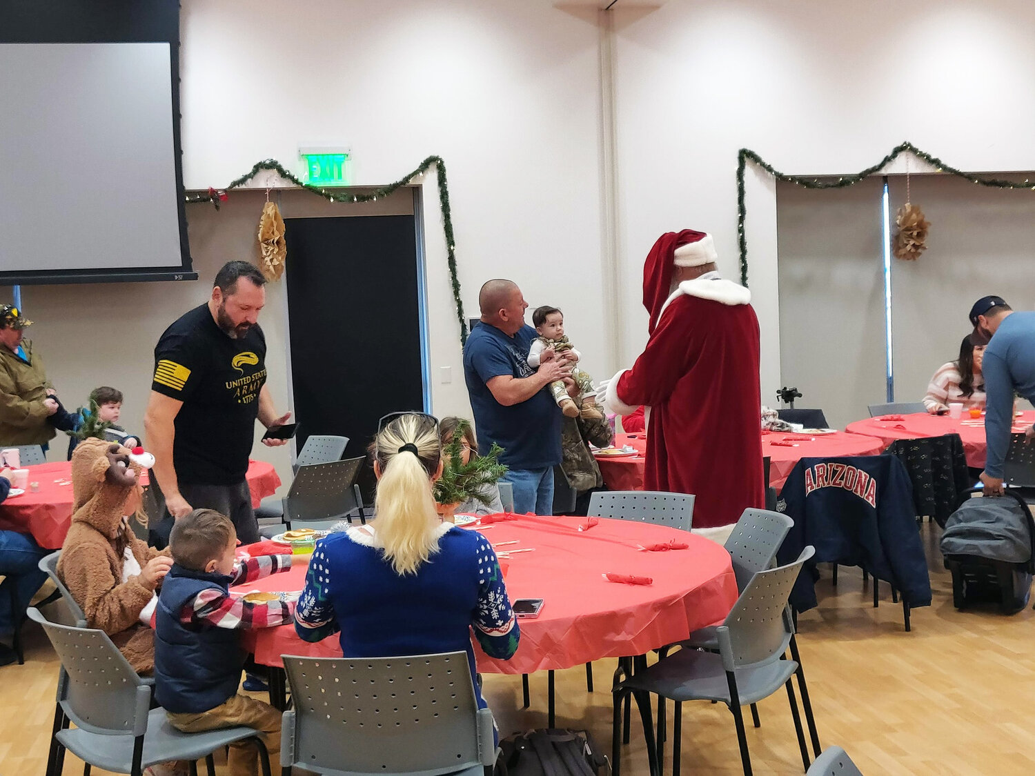 Florence’s fifth annual Breakfast with Santa takes place from 9 to 11 a.m., Saturday, Dec. 9 at the Viney Jones Library and Community Center, 778 N. Main St.