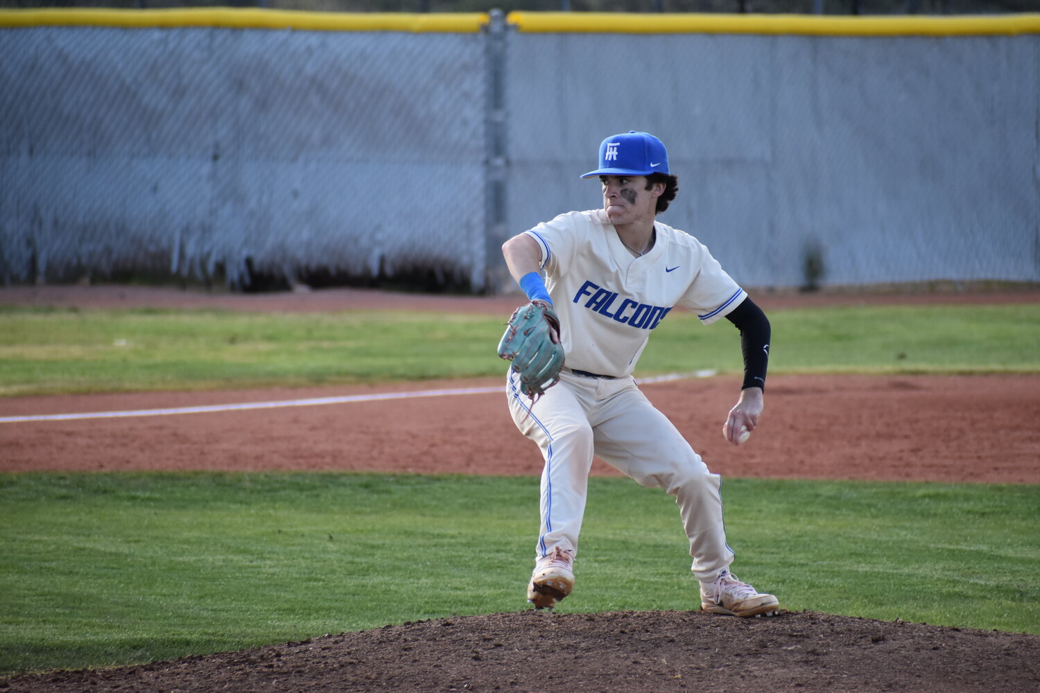 Fountain Hills sends three to Big Bend Community College | Fountain ...