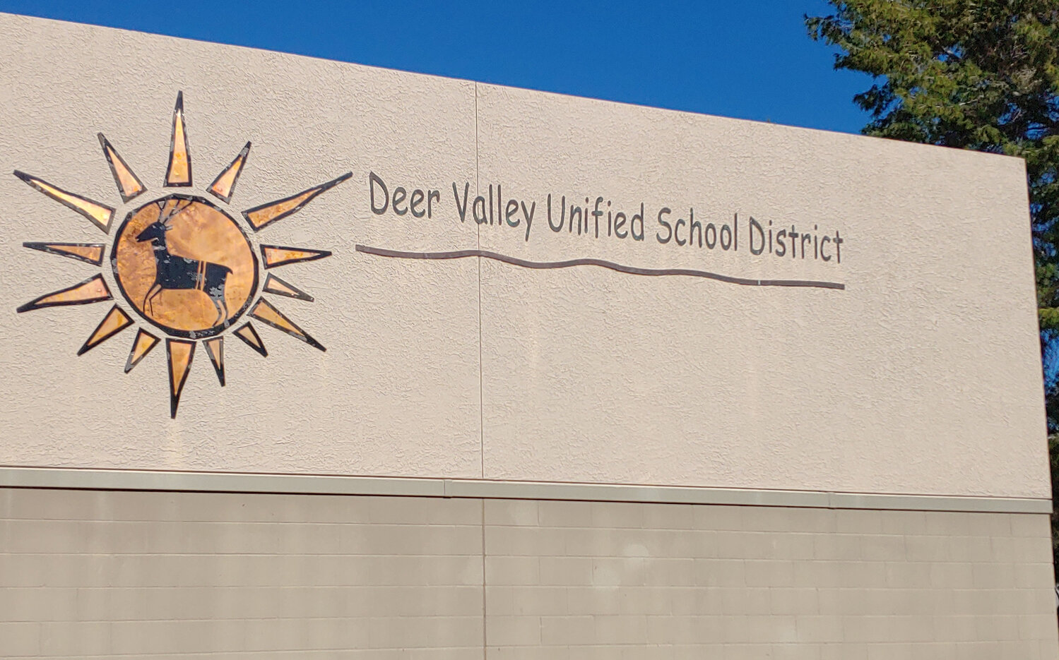 Deer Valley Unified board race still tight, Simacek leading her House ...