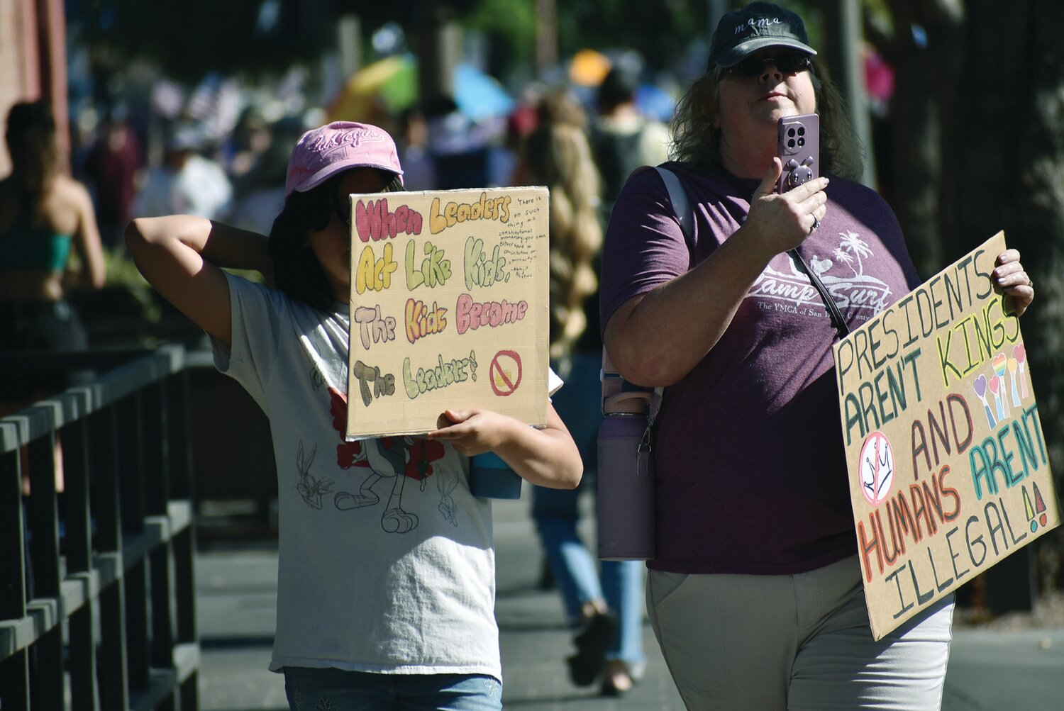 PHOTOS: Downtown Chandler's 1,100 ‘No kings’ protestors