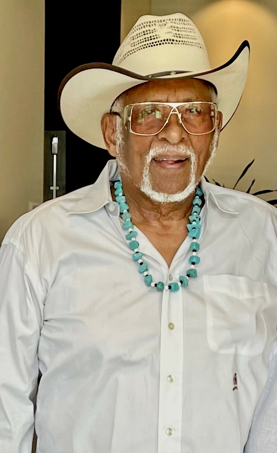 Surprise reverend turning 90 prepares to party - Surprise Independent