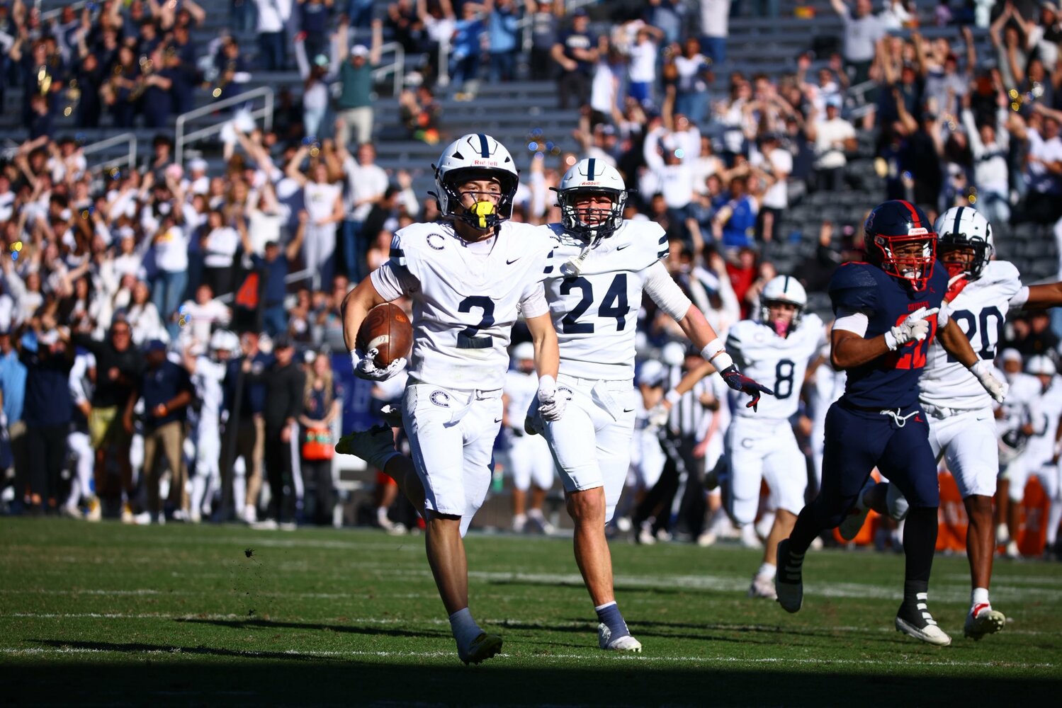Queen Creek Casteel plays like veterans, wins 6A football crown - Queen Creek Independent