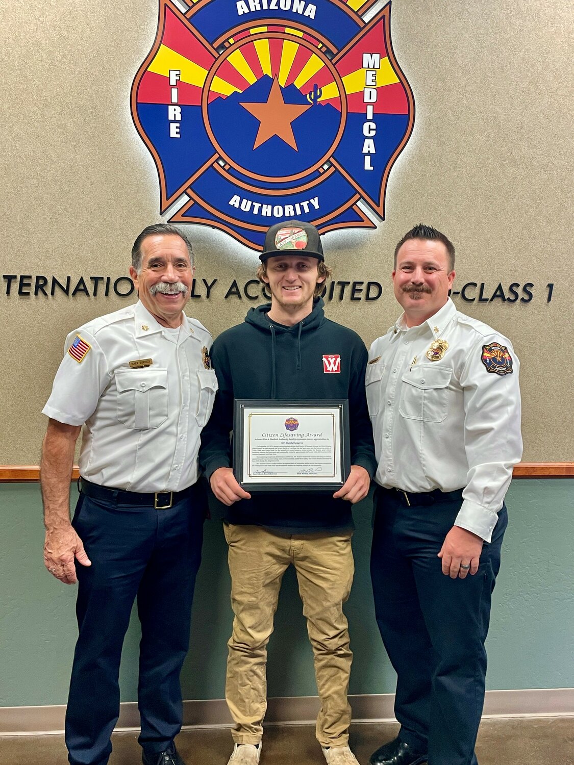 AFMA recognizes man for a heroric life-saving rescue - Sun City West Independent