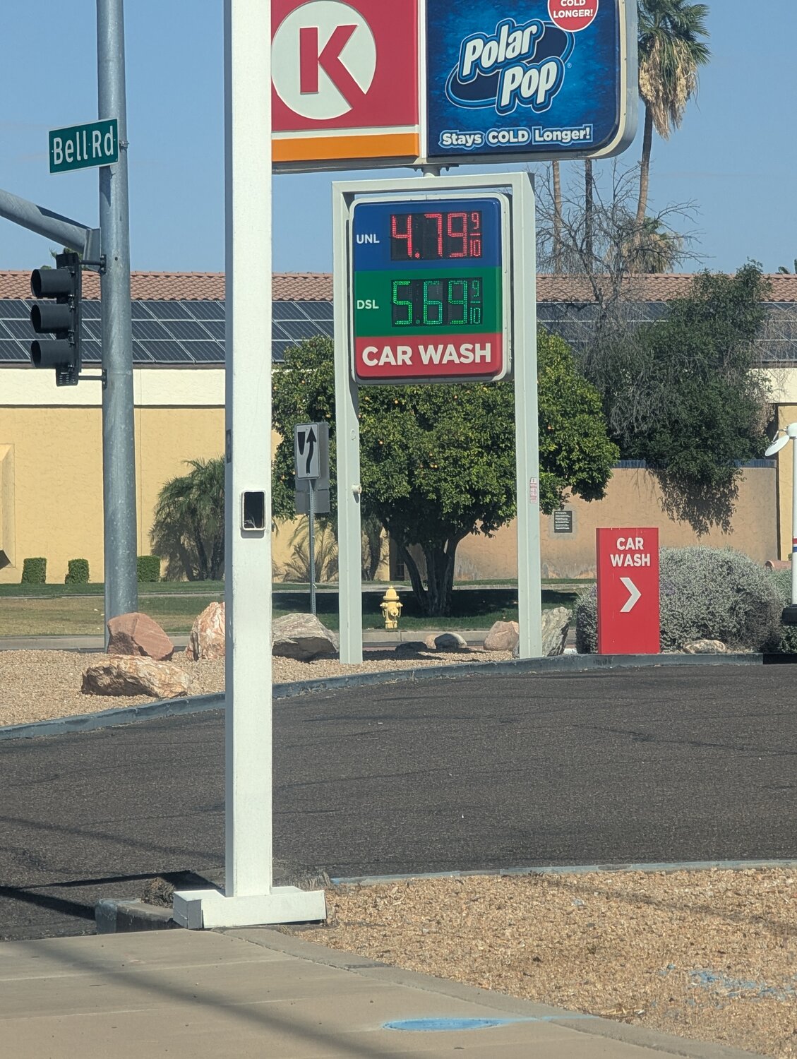 Gas prices drop for the second straight week in Cave Creek